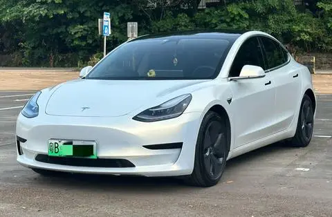 Tesla Model 3 2020 — фото 1
