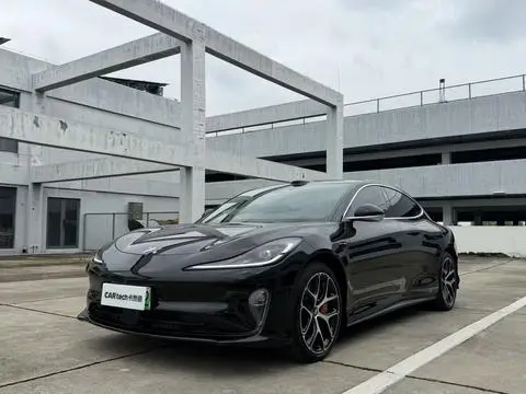 IM Motors 智己L6 2025