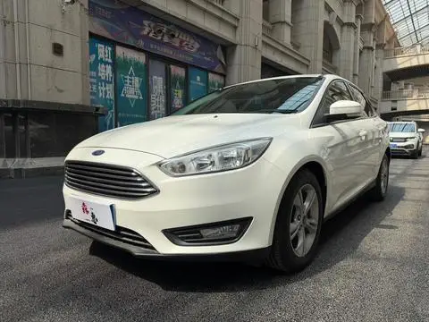 Ford Focus 2017 — фото 1