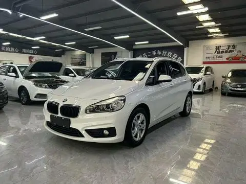 BMW 2 Series 旅行车 2016