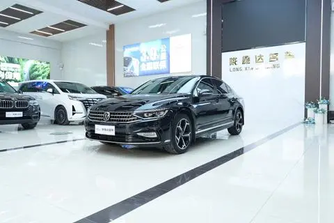 Volkswagen Magotan 2025