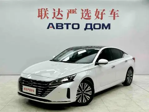 Nissan Teana 2022
