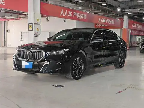 BMW 5 Series 2025