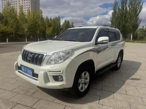 Toyota Prado 2013 — фото 1