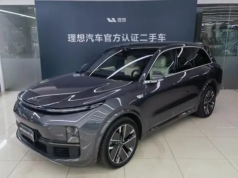 Li L8 2025