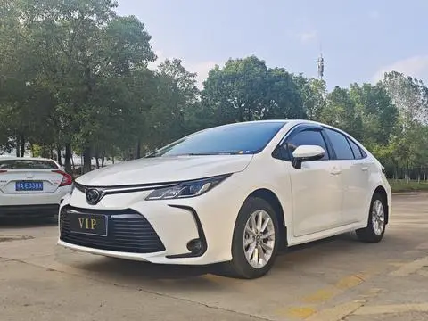 Toyota Corolla 2021 — фото 1