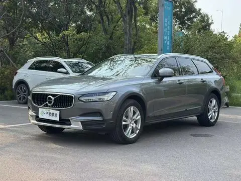 Volvo V90 2017