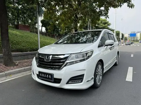 Honda 艾力绅 2016