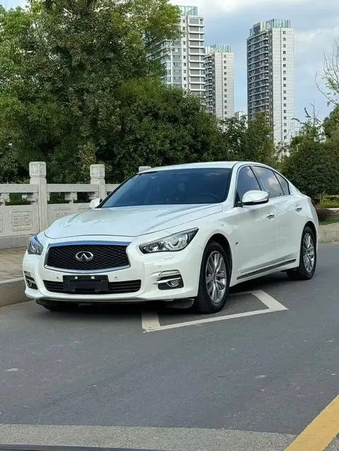 Infiniti Q50L 2016