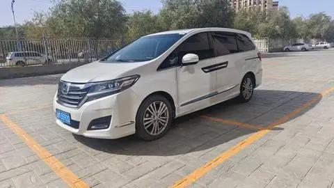 Honda 艾力绅 2016