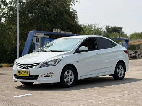 Hyundai 瑞纳 2014