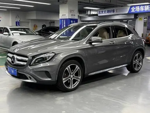 Mercedes-Benz GLA 2015