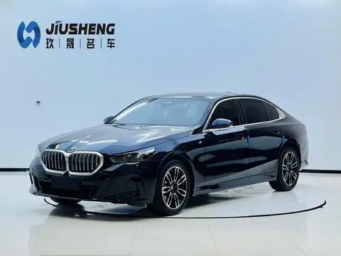 BMW 5 Series 2025