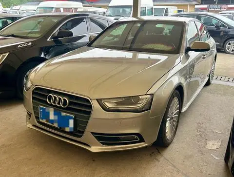 Audi A4L 2015