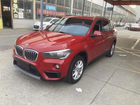 BMW X1 2018 — фото 1
