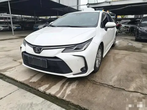 Toyota Corolla 2022 — фото 1