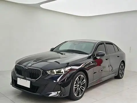 BMW 5 Series 2025