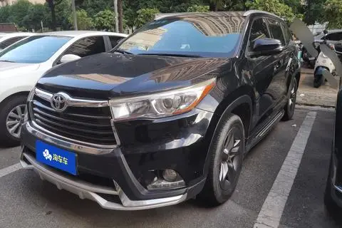 Toyota Highlander 2015 — фото 1