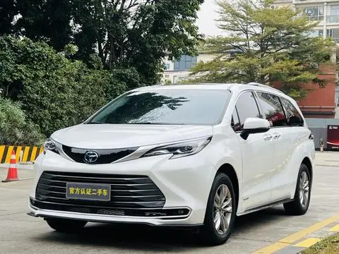Toyota 赛那 2023