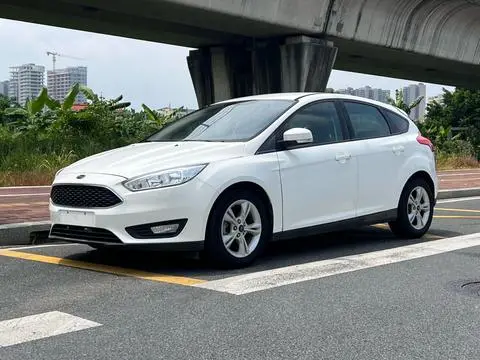Ford Focus 2017 — фото 1