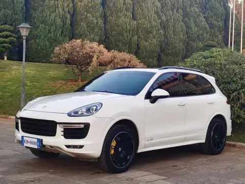 Porsche Cayenne 2016