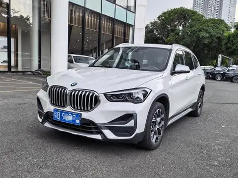 BMW X1 2022 — фото 1