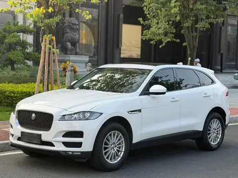 Jaguar F-PACE 2016