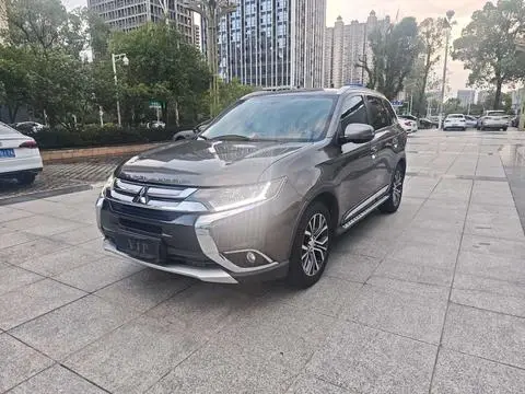 Mitsubishi 欧蓝德 2018