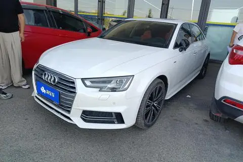 Audi A4L 2018 — фото 1