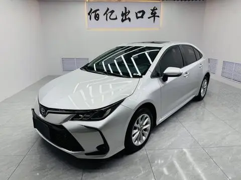 Toyota Corolla 2022 — фото 1