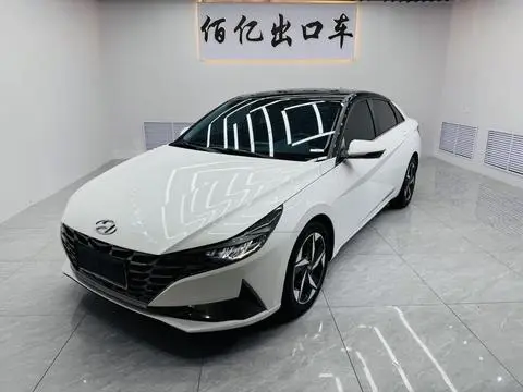Hyundai Elantra 2022 — фото 1