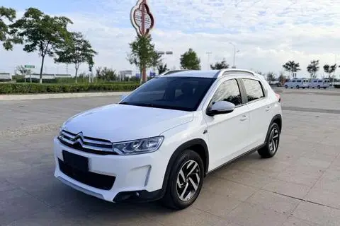 Citroën C3-XR 2015 — фото 1