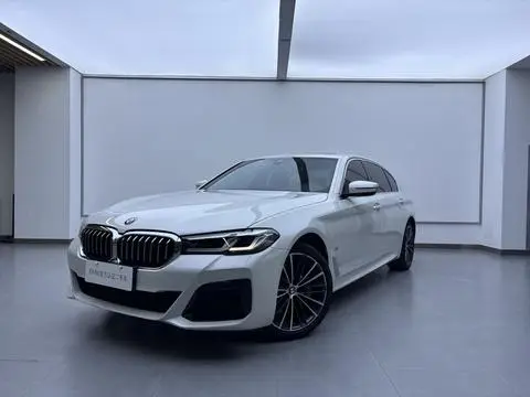 BMW 5 Series 2023 — фото 1