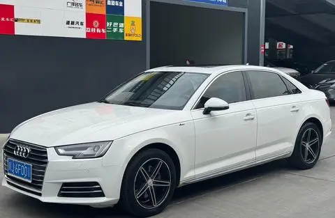 Audi A4L 2017 — фото 1
