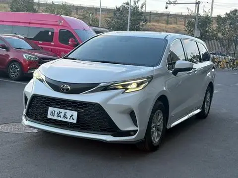Toyota Granvia 2024