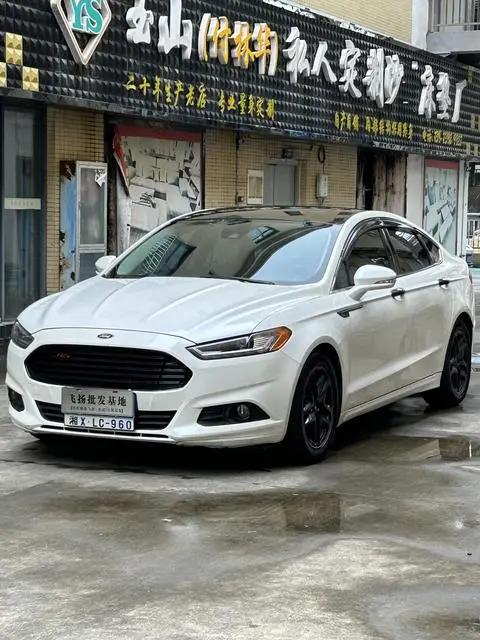 Ford 蒙迪欧 2013