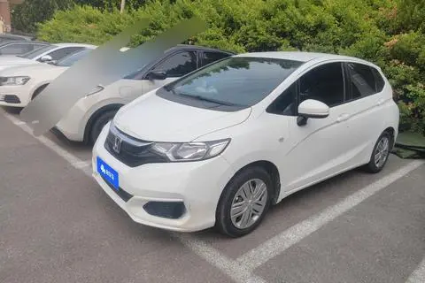 Honda Fit 2018 — фото 1
