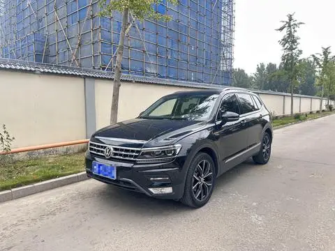 Volkswagen Tiguan L 2018 — фото 1