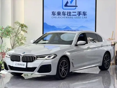 BMW 5 Series 2022 — фото 1