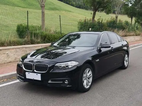 BMW 5 Series 2014 — фото 1