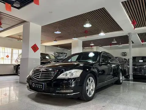 Mercedes-Benz S-Class 2012