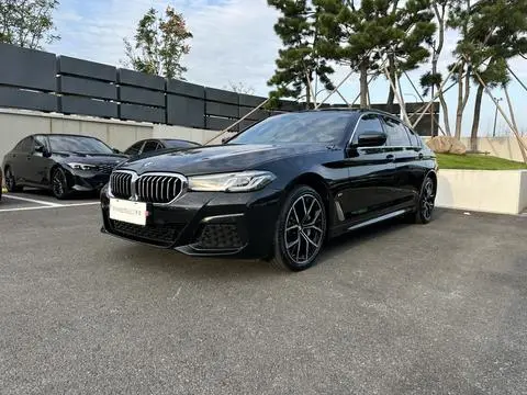 BMW 5 Series 2021