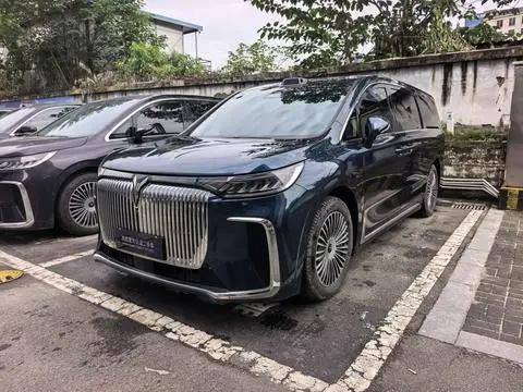 Voyah 梦想家 PHEV 2025