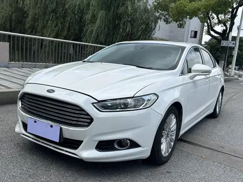 Ford 蒙迪欧 2013