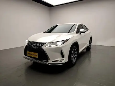 Lexus RX 2020 — фото 1