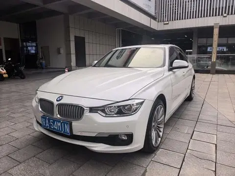BMW 3 Series 2019 — фото 1