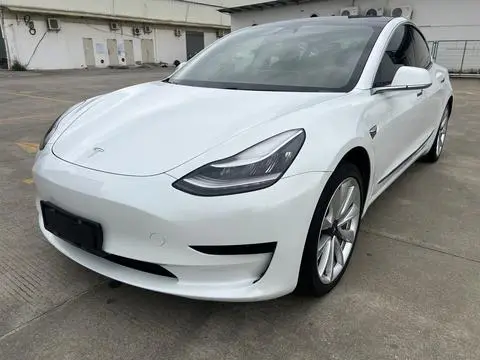 Tesla Model 3 2019 — фото 1