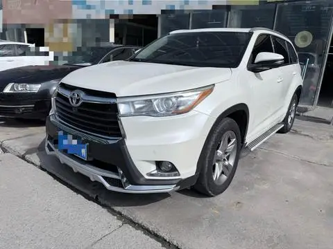 Toyota Highlander 2017 — фото 1