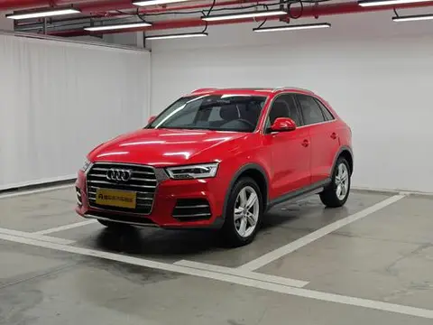 Audi Q3 2018 — фото 1