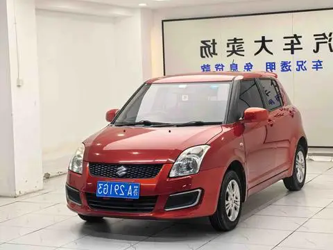 Suzuki 雨燕 2014
